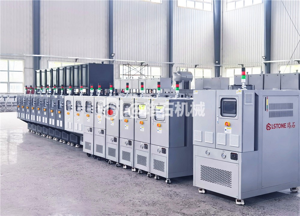 7臺，油式模溫機(jī)，發(fā)往重慶市