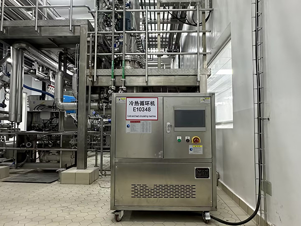反應(yīng)釜配套冷熱一體機(jī)